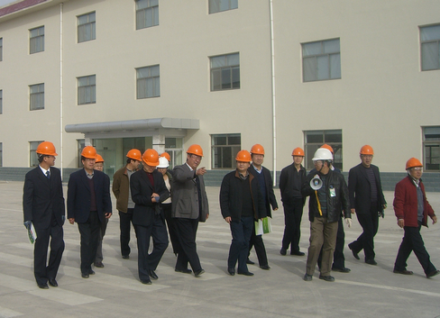 國(guó)家農(nóng)業(yè)部、財(cái)政部以及甘肅省農(nóng)業(yè)廳、財(cái)政廳等領(lǐng)導(dǎo)到公司考察調(diào)研