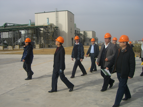 國(guó)家農(nóng)業(yè)部、財(cái)政部以及甘肅省農(nóng)業(yè)廳、財(cái)政廳等領(lǐng)導(dǎo)到公司考察調(diào)研