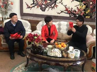 敦煌種業(yè)領(lǐng)導(dǎo)看望慰問(wèn)公司老干部、老黨員及困難黨員職工